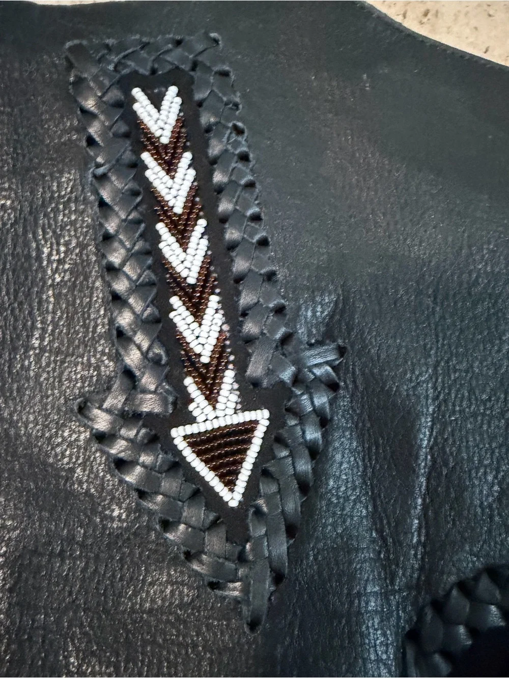 UNIK 90’s Vintage Leather and Native Beaded Vest Men’s 40 Large